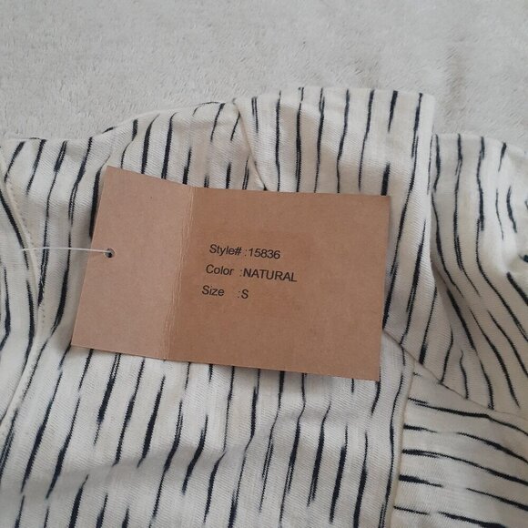 Habitat NWT Women's Size Small Cream Black Stripe 100% Cotton 3/4 Sleeves Top - Picture 7 of 12